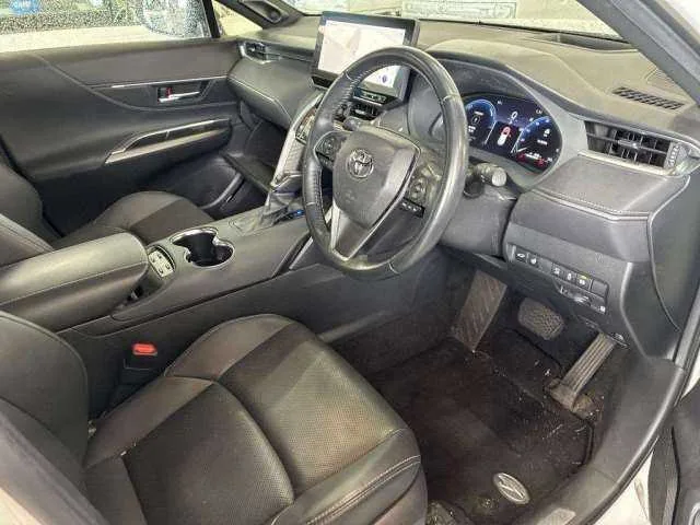 Toyota Harrier Hybrid Z Leather Package 2023 — миниатюра 5