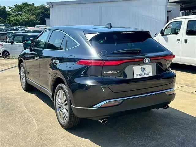 Toyota Harrier Hybrid 2.5 G Pure 19AW 2022 — миниатюра 4