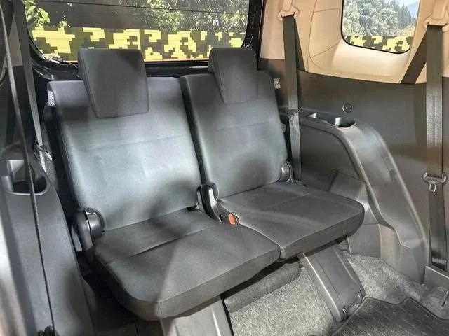 Toyota Sienta 2023 — миниатюра 4