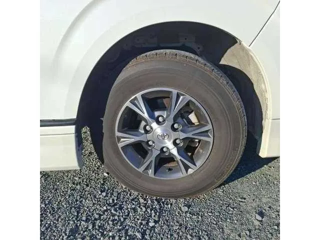 Toyota Hiace Van 2022 — миниатюра 5