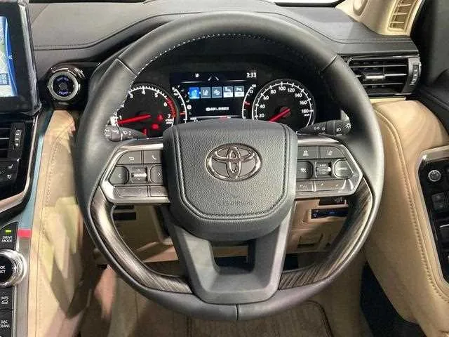 Toyota Land Cruiser 2023 — миниатюра 5