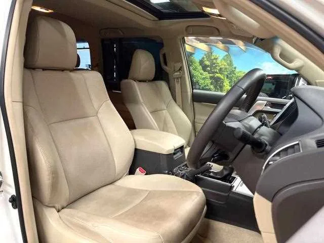 Toyota Land Cruiser Prado 2022 — миниатюра 5