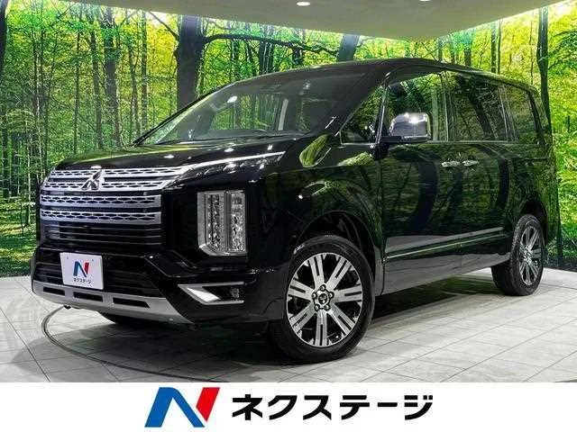 Mitsubishi Delica D:5 2023 — фото 1, купить с доставкой в Москву