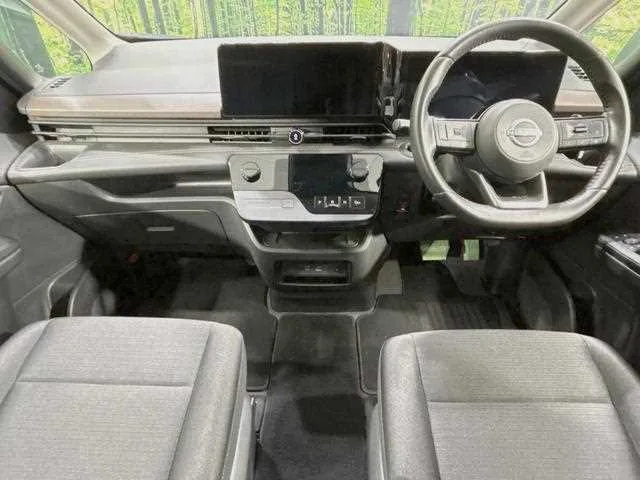 Nissan Serena 2023 — миниатюра 2