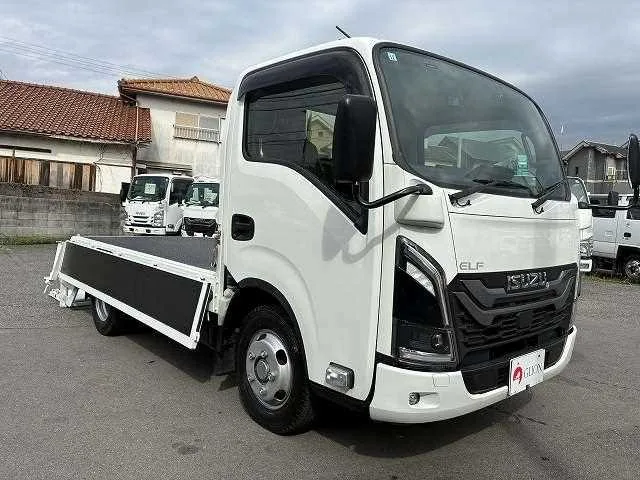 Isuzu Elf Truck 2023 — миниатюра 5