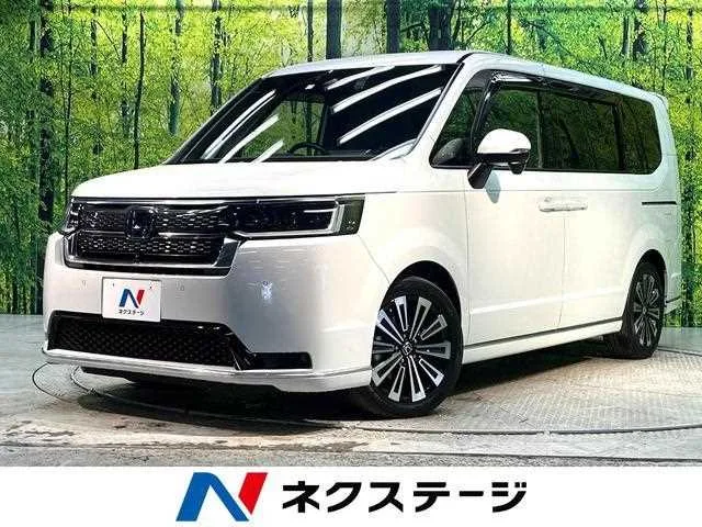 Honda Step WGN 2023 — фото 1, купить с доставкой в Москву
