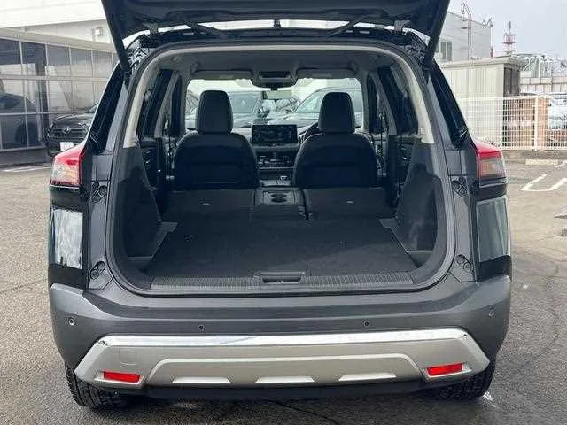 Nissan X-Trail 2023 — миниатюра 4