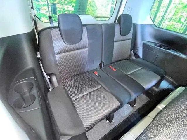 Nissan Serena 2022 — миниатюра 4