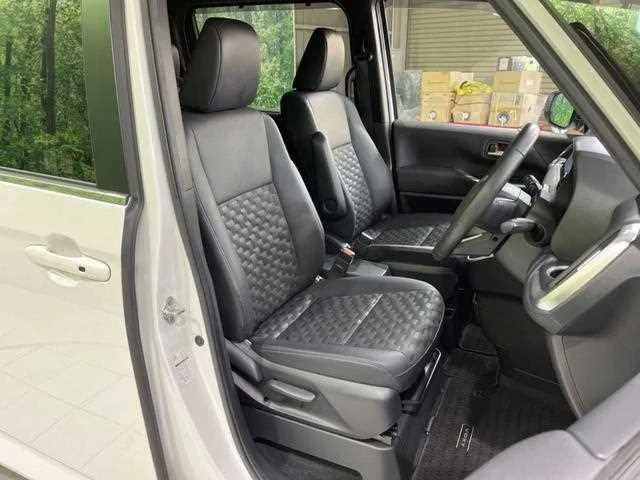 Toyota Voxy 2023 — миниатюра 4