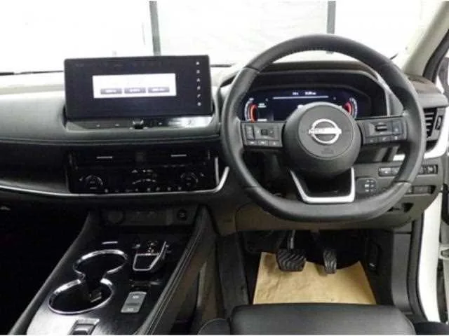Nissan X-Trail 2023 — миниатюра 3