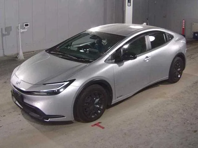 Toyota Prius 2023 — миниатюра 2