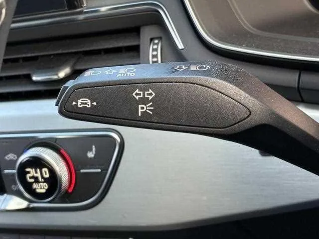 Audi A4 2023 — миниатюра 4