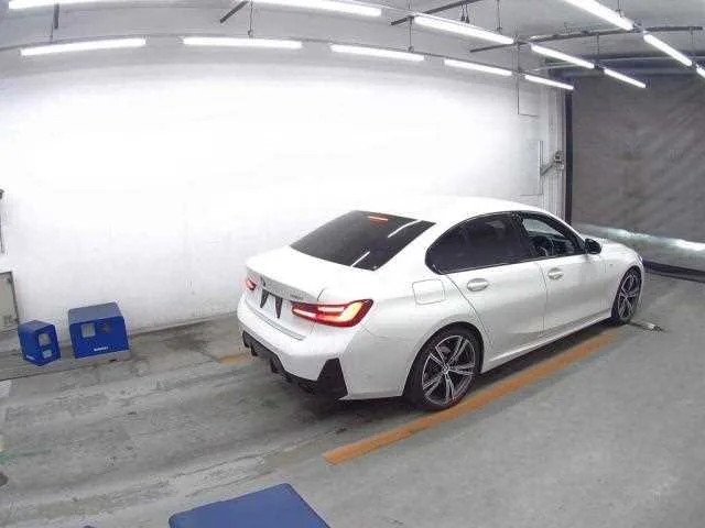 BMW 3 Series 2024 — миниатюра 3