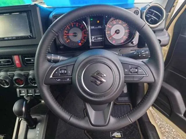 Suzuki Jimny 2025 — миниатюра 3