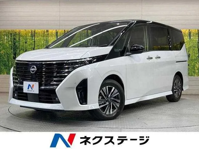 Nissan Serena 2023 — фото 1, купить с доставкой в Москву