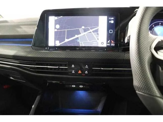 Volkswagen Golf 2024 — миниатюра 2