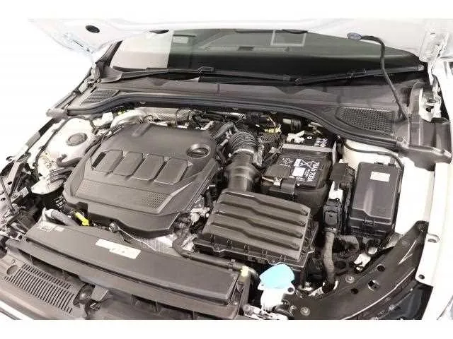 Volkswagen Golf 2024 — миниатюра 5