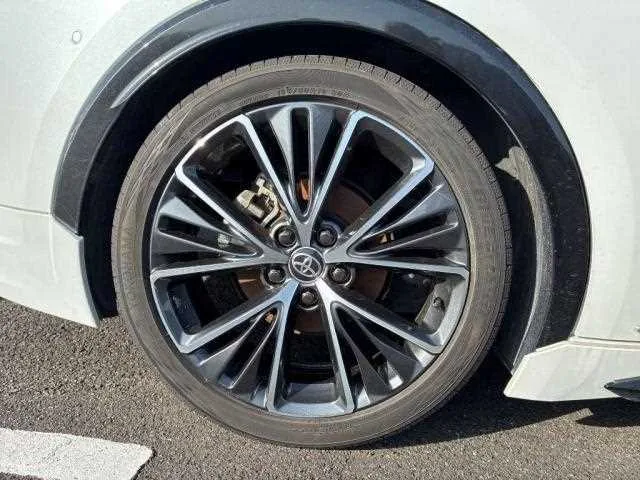 Toyota Prius Z 2024 — миниатюра 3