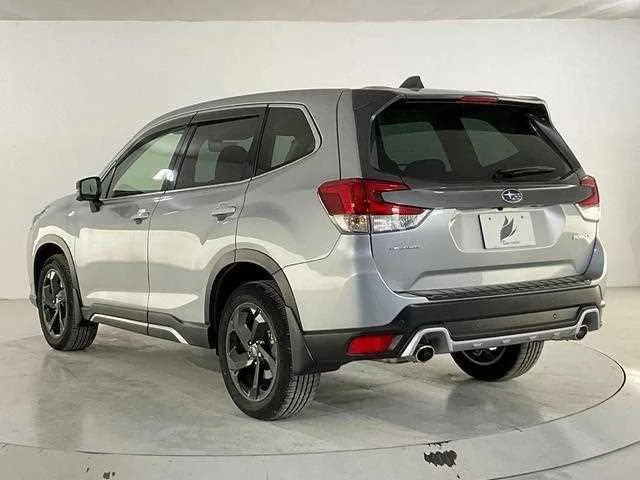 Subaru Forester 2022 — миниатюра 2