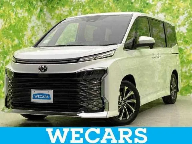 Toyota Voxy 2025 — фото 1, купить с доставкой в Москву