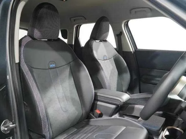BMW MINI 2024 — миниатюра 2