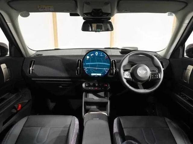 BMW MINI 2024 — миниатюра 4