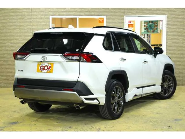 Toyota RAV4 2023 — миниатюра 4