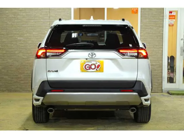 Toyota RAV4 2023 — миниатюра 5