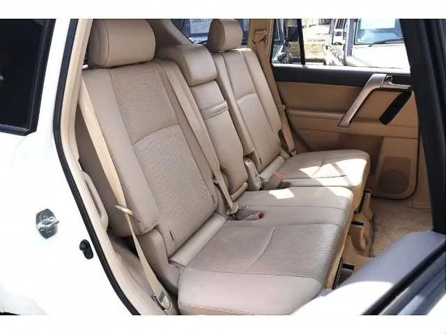 Toyota Land Cruiser Prado 2023 — миниатюра 5