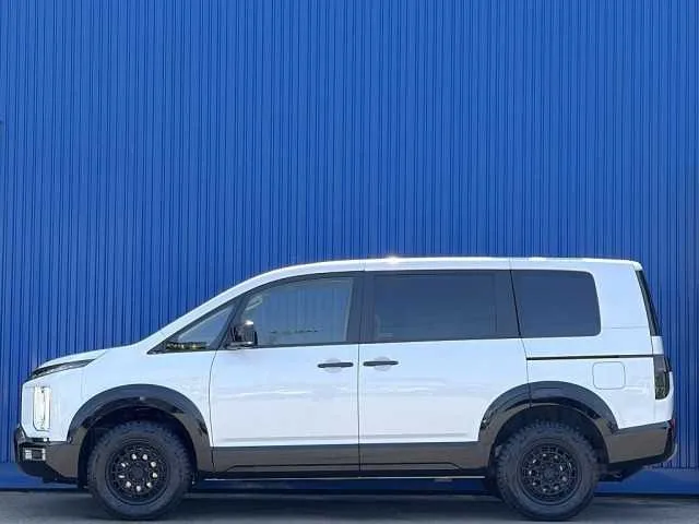 Mitsubishi Delica D:5 2026 — миниатюра 2