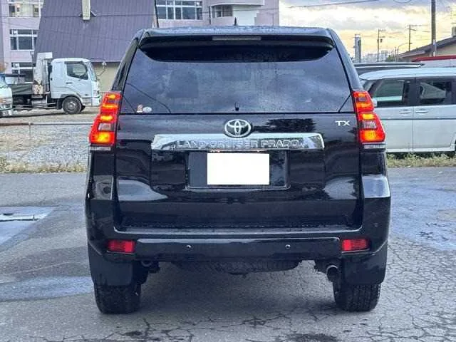 Toyota Land Cruiser Prado 2023 — миниатюра 2