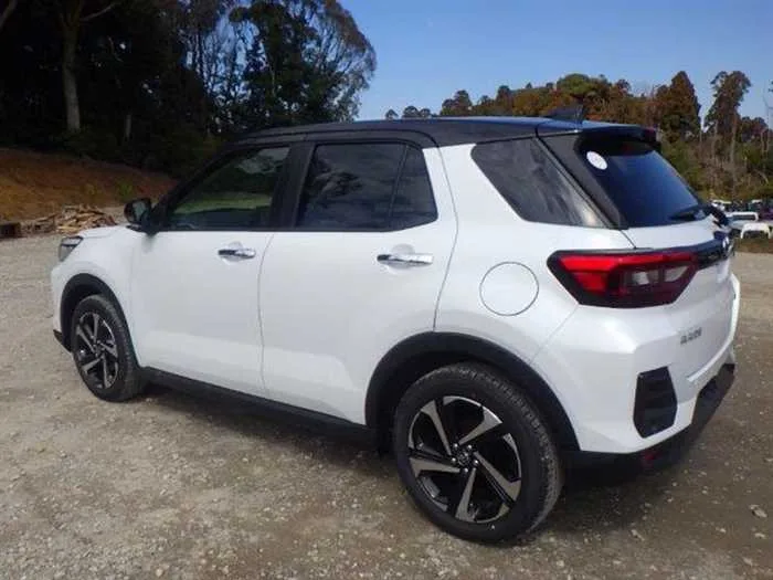 Toyota Raize Hybrid Z PanoramicViewPackage 2026 — миниатюра 3