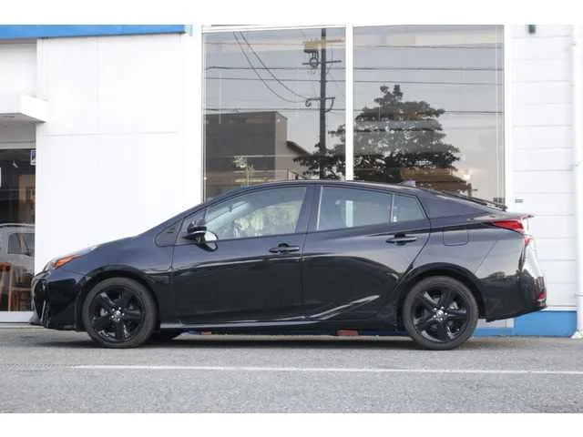 Toyota Prius 2022 — миниатюра 5