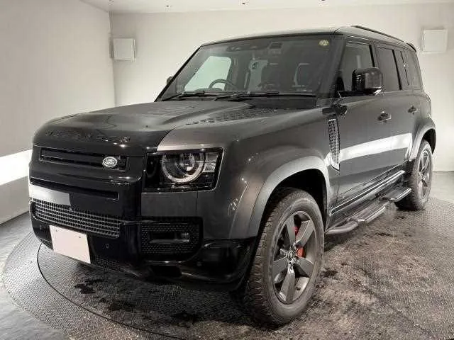 Land Rover Defender 2022 — фото 1, купить с доставкой в Москву