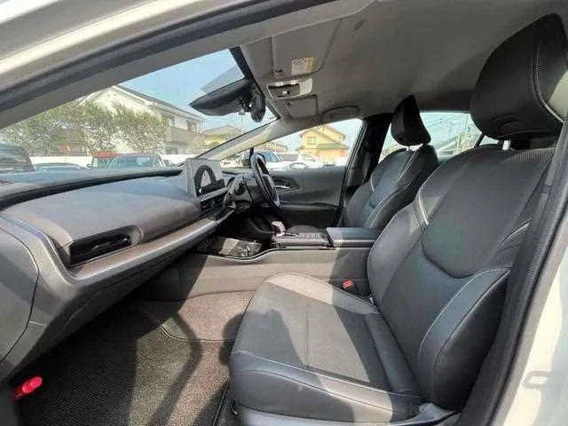 Toyota Prius 2023 — миниатюра 2