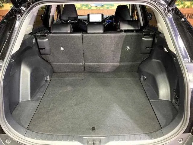 Toyota RAV4 2022 — миниатюра 4
