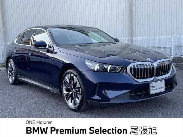 BMW 5 Series 2023 — фото 1, купить с доставкой в Москву
