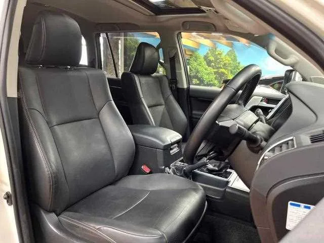 Toyota Land Cruiser Prado 2022 — миниатюра 5