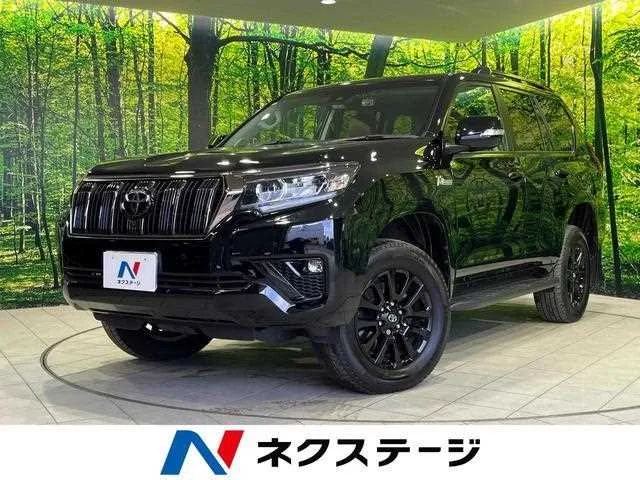 Toyota Land Cruiser Prado 2022 — фото 1, купить с доставкой в Москву