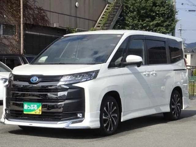 Toyota NOAH 2022 — миниатюра 5