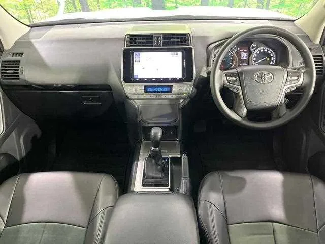 Toyota Land Cruiser Prado 2023 — миниатюра 5