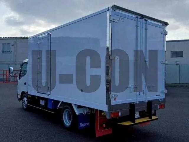 Hino Dutro 2024 — миниатюра 3