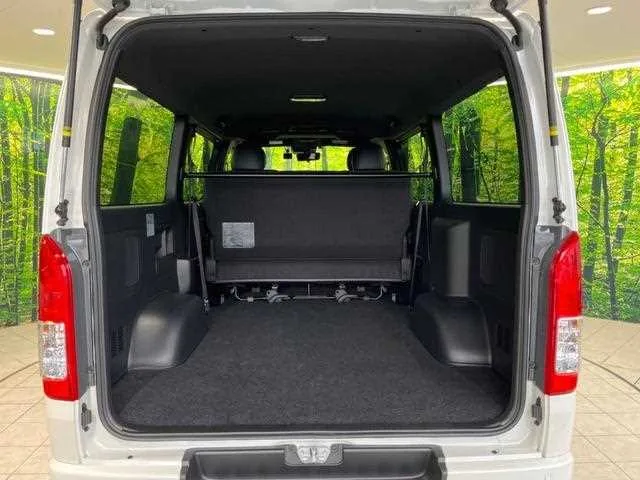 Toyota Hiace Van 2025 — миниатюра 4