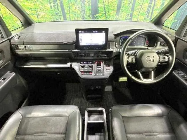 Honda Step WGN 2022 — миниатюра 2
