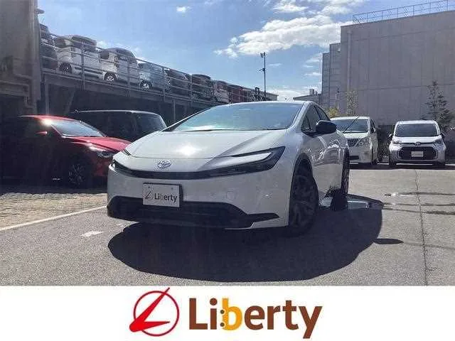 Toyota Prius 2023 — фото 1, купить с доставкой в Москву