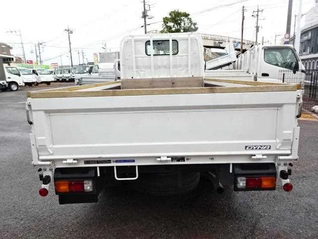 Toyota Dyna Truck 2022 — миниатюра 2
