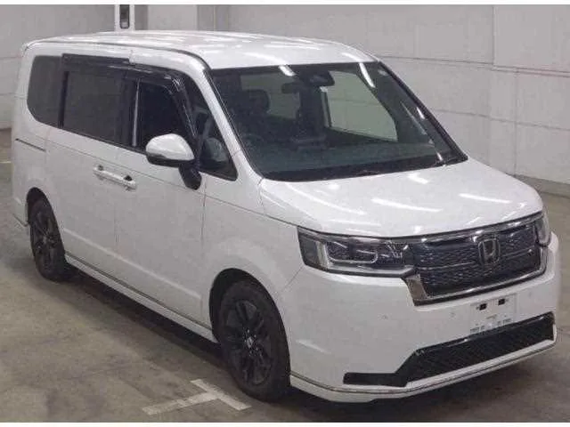 Honda Step WGN 2023 — фото 1, купить с доставкой в Москву