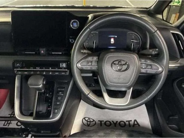 Toyota Voxy 2023 — миниатюра 3