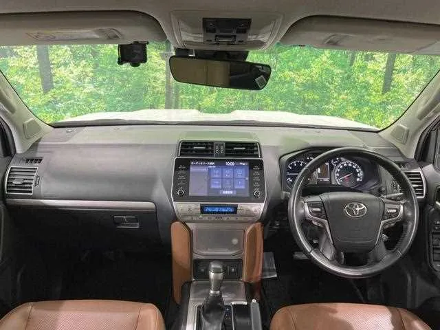 Toyota Land Cruiser Prado 2022 — миниатюра 2