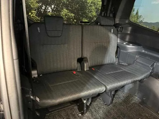 Toyota Noah 2023 — миниатюра 4